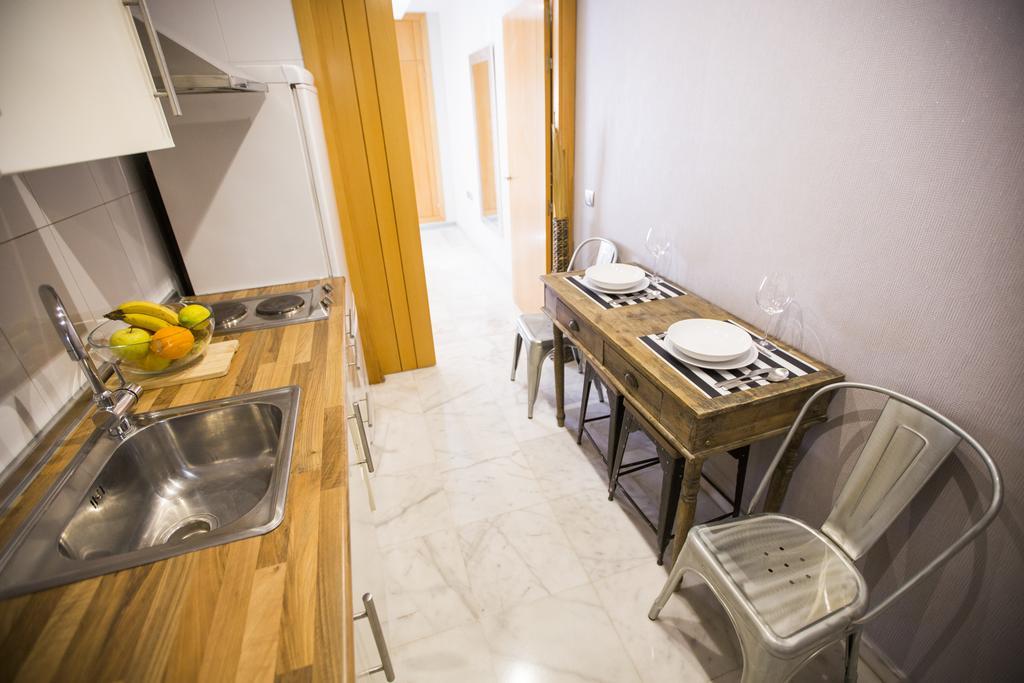 Ab Apartamentos Reding Málaga Buitenkant foto