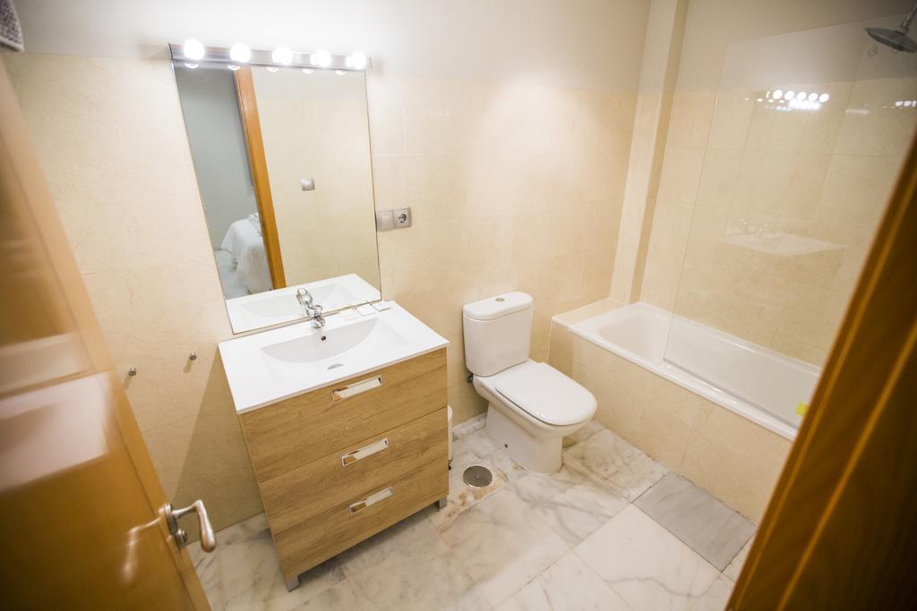 Ab Apartamentos Reding Málaga Buitenkant foto