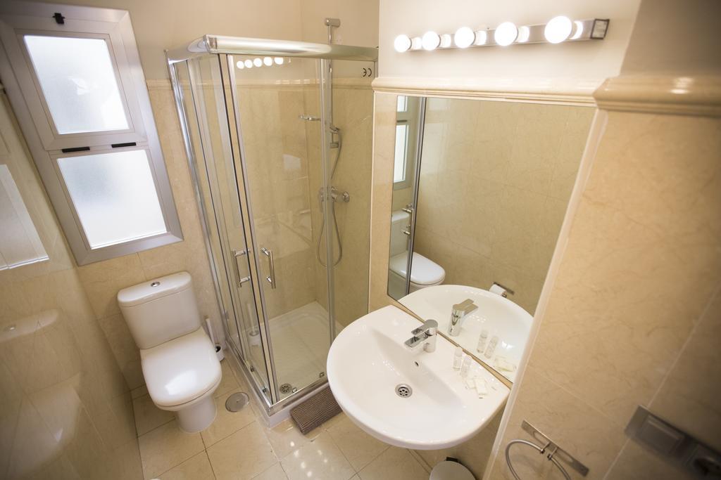 Ab Apartamentos Reding Málaga Buitenkant foto